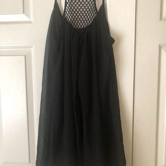 Really cute black sundress built in slip - Picture 3 of 4
